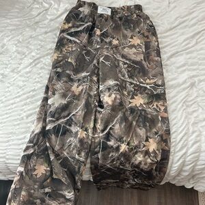 Camouflage Leaf Print Pants